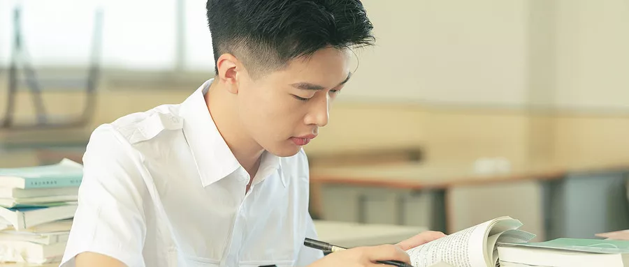 梁同学  薪资17k  导航