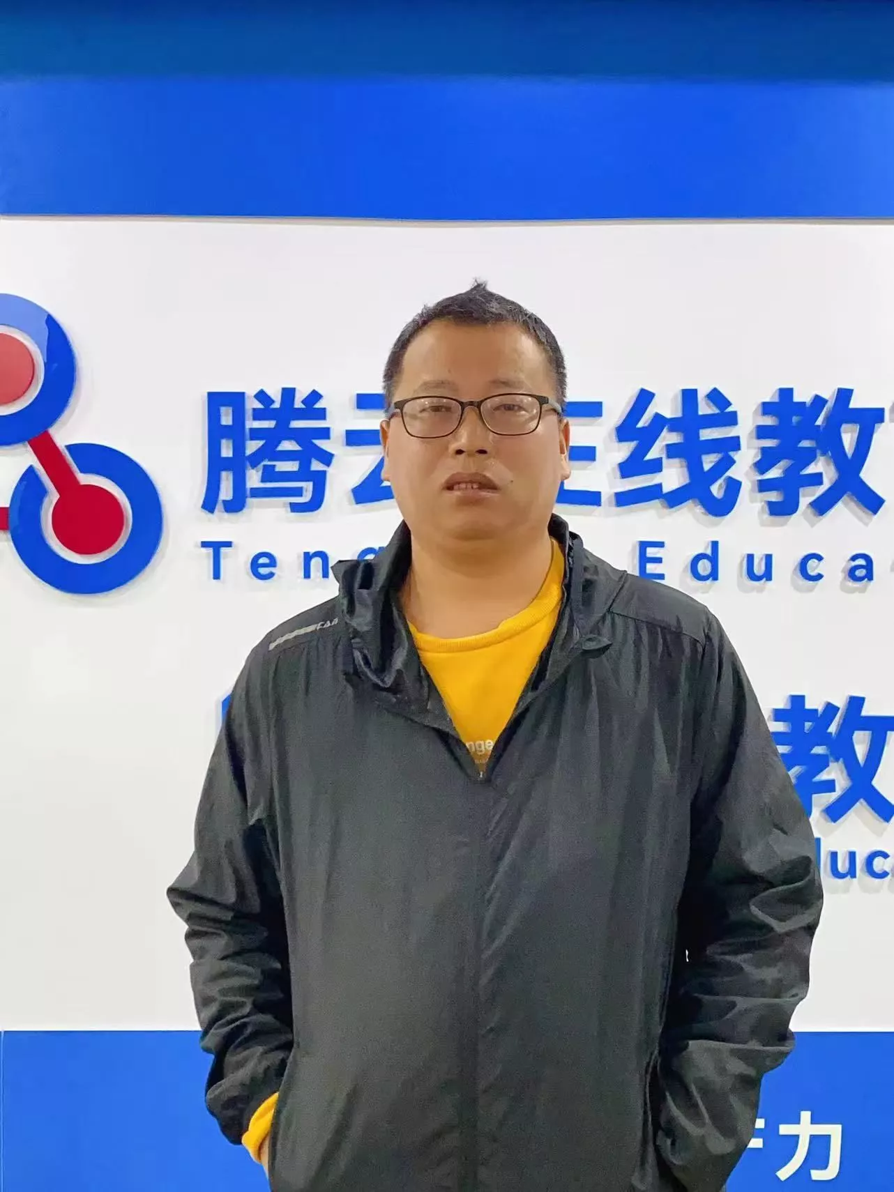 封同学 薪资15K  个护